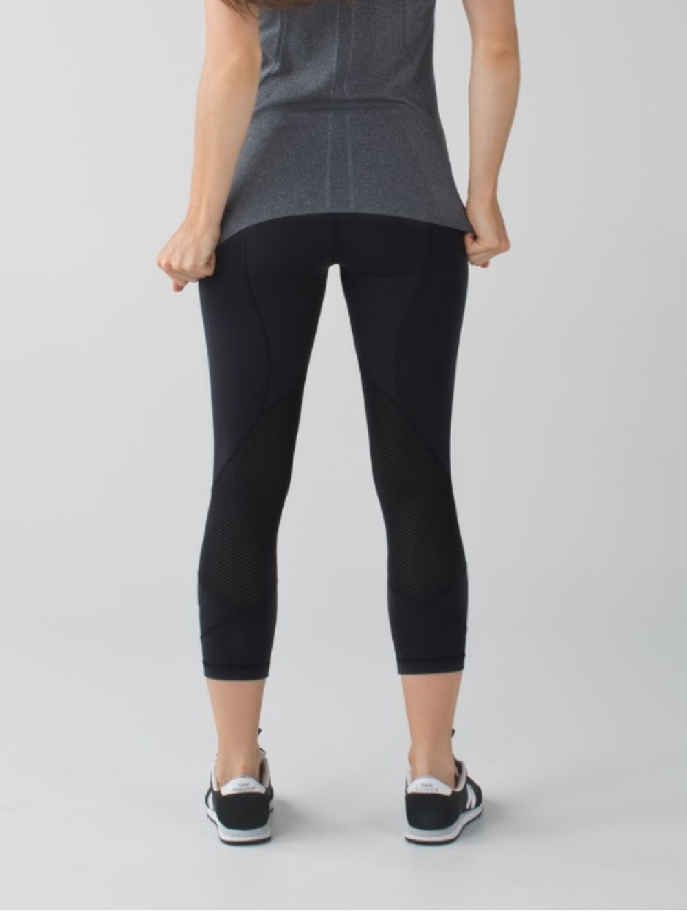 Lululemon Pace Rival Crop 22" Black Side Pocket Mesh Panel Workout Gym-4